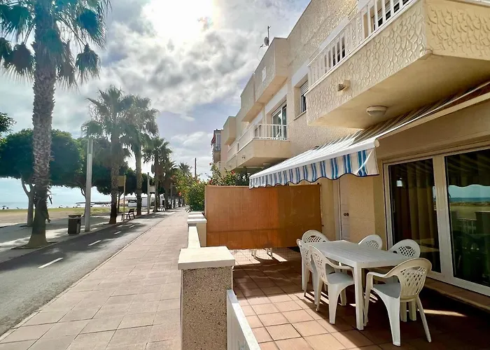 Casa Comoda Delante De La Playa Con Vista Al Mar